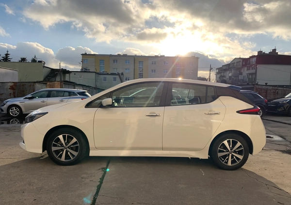 Nissan Leaf cena 64821 przebieg: 123000, rok produkcji 2018 z Bydgoszcz małe 596